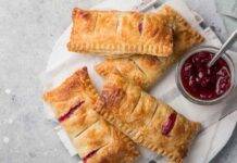 Sfogliatine ripiene di amarene