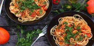 Spaghetti con nduja noci e gamberi