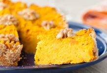 Torta di zucca e noci senza burro | Protagonista dell’autunno Torta di zucca e noci