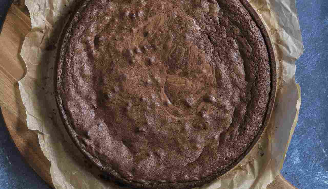 Torta veloce al mascarpone cioccolato e cappuccino   AdobeStock