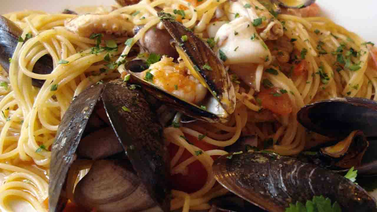 pasta con molluschi e polpo