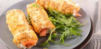 Cannoli di pizza con besciamella e salmone