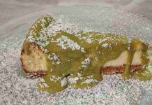 Cheesecake alla ricotta e vaniglia con crema di pistacchio