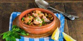 Farro con salmone al limone e piselli AdobeStock