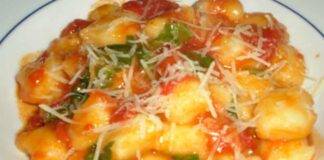 gnocchi zucchine pomodoro no uova ricetta FOTO ricettasprint