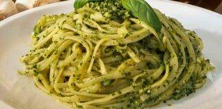 Pasta al pesto di ortaggi con frutta secca