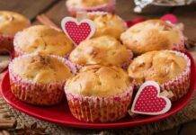 Muffin dal cuore morbido di crema AdobeStock