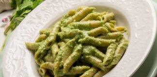 Pasta con zucchine frullate