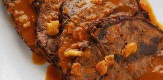 Carne al sugo con vino grossetano