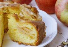 Torta di mele e ricotta | Ricetta leggera e super gustosa Torta di mele e ricotta