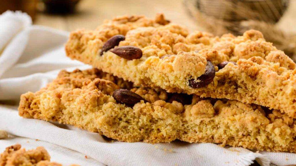 Biscotti croccanti con mandorle e nocciole | Friabili e fragranti