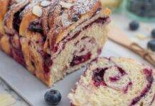 Dolce soffice alla frutta