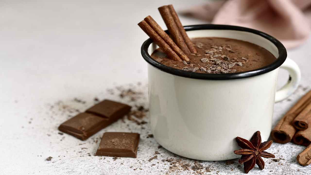 Blog - Cioccolata Densa - Come Prepararla e Quale Scegliere per Bar