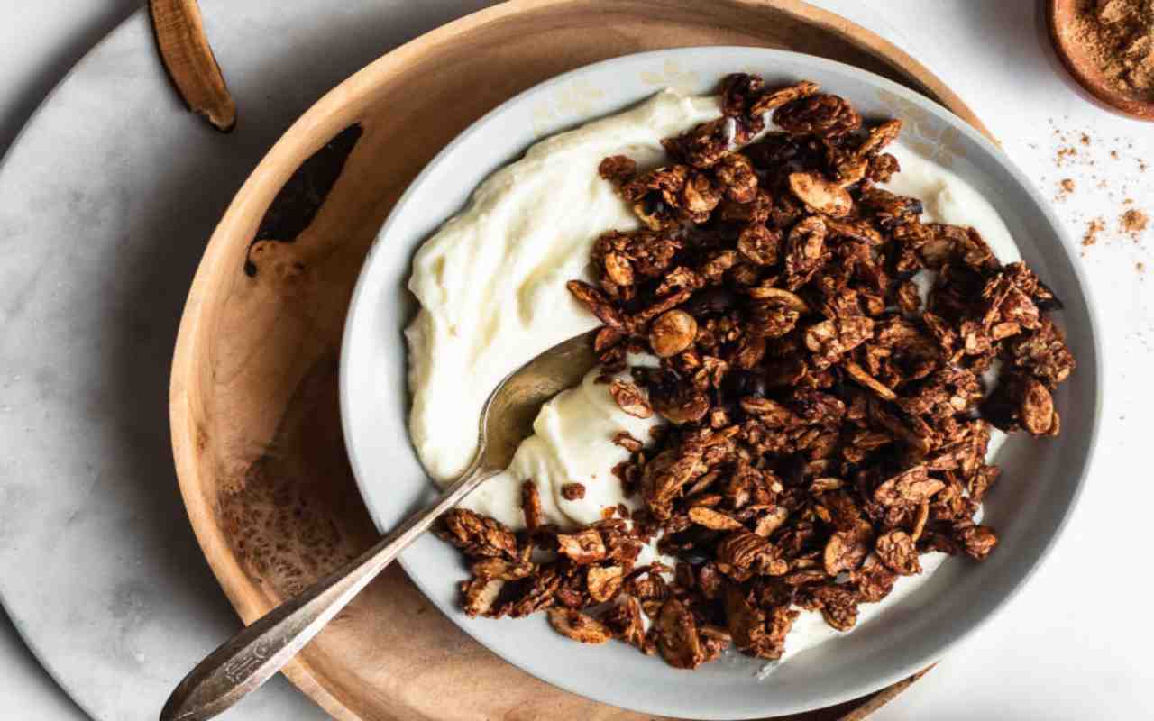 coppa yogurt kinder cereali ricetta