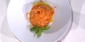 E' sempre Mezzogiorno | Ricetta della chef Francesca Marsetti | Spaghetti al pomodoro