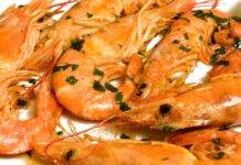 gamberi in padella con limone e liquore