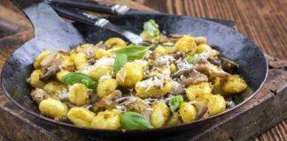 Gnocchi allo zafferano con funghi