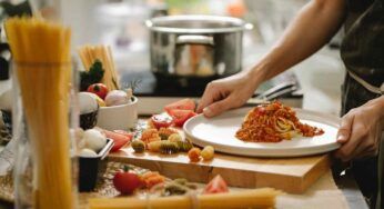 Risparmiare in cucina | le dritte giuste per azzerare sprechi e spese