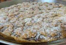 Sbriciolata vanigliata con confettura di ciliegie
