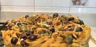 Tagliatelle al forno con acciughe capperi e olive