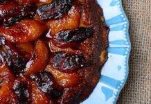 Dolce alla frutta caramellata