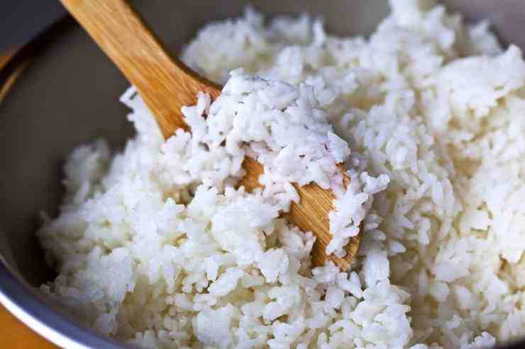 Torta salata di riso ripiena