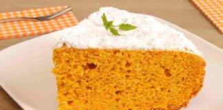 Torta soffice e alta con zucca e cannella