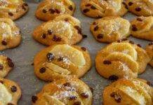 Biscotti alla banana con mele e gocce di cioccolato | per un Natale speciale Biscotti alla banana con mele e gocce di cioccolato
