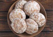 Buccellati ripieni alle mandorle