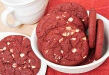 Rossi come i colori del periodo di Natale ecco i biscotti da condividere con i vostri cari Cookies red velvet
