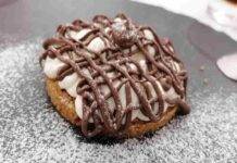 Mini cheesecake con ricotta e glassa al cioccolato