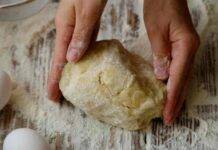 Non i soliti dolci di Natale | Ecco il centrotavola dessert che stupirà tutti!