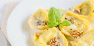 Tortelli alle noci con crema al gorgonzola
