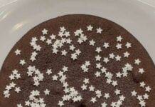 Torta con crema al cioccolato