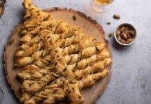 Albero di Natale in pasta sfoglia ripiena di pistacchio ed erbette aperitivo natalizio con pasta sfoglia ripiena