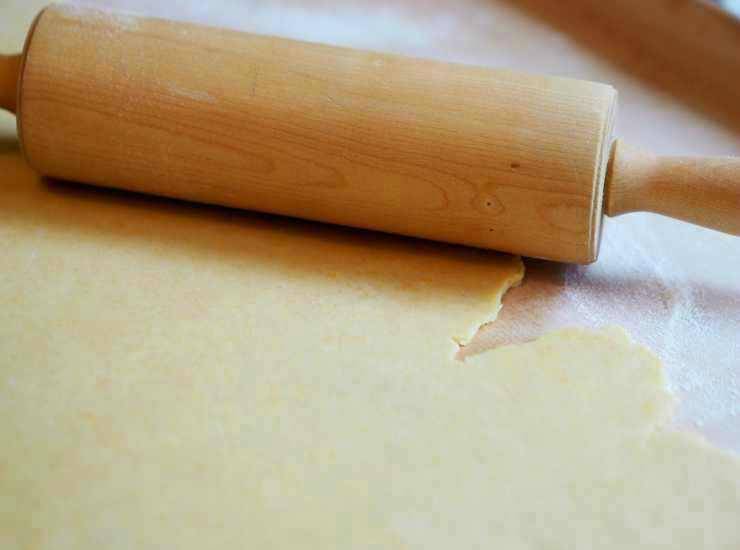 stendere l'impasto