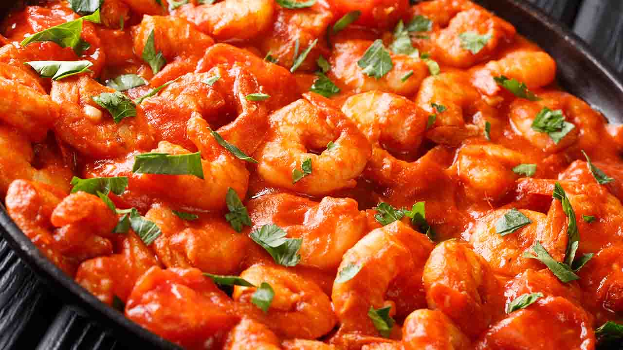 sugo con pomodoro e scampi