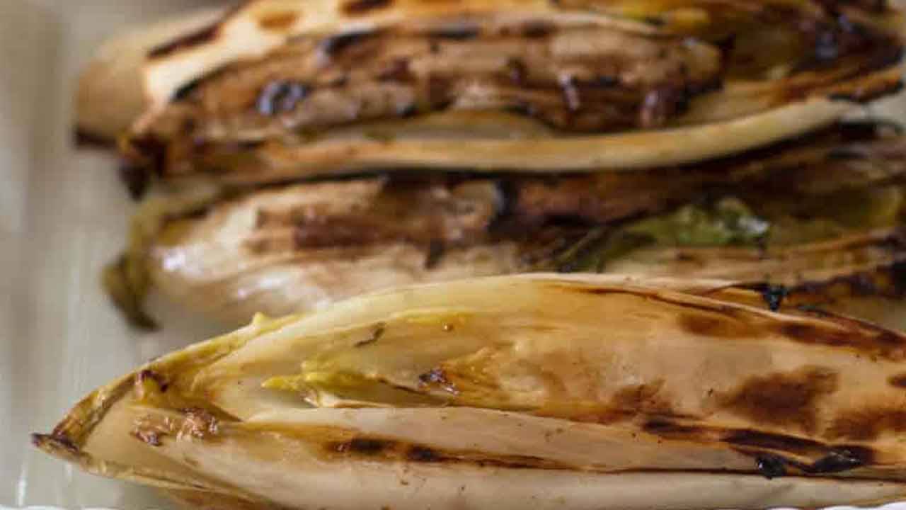 L'insalata belga cotta al forno