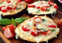 Melanzane filanti si preparano facilmente, non devi friggerle! Healthy eggplant mini pizzas with melted moMelanzane filanti si preparano facilmente