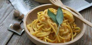 Spaghetti cremosi con soli 3 ingredienti