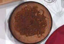 Torta che cresce in modo omogeneo. Foto di È sempre Mezzogiorno