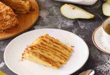 Torta di pasta sfoglia con pere caramellate alla cannella