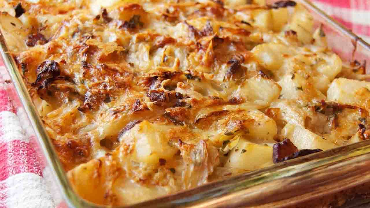 Verza e patate al forno con fontina