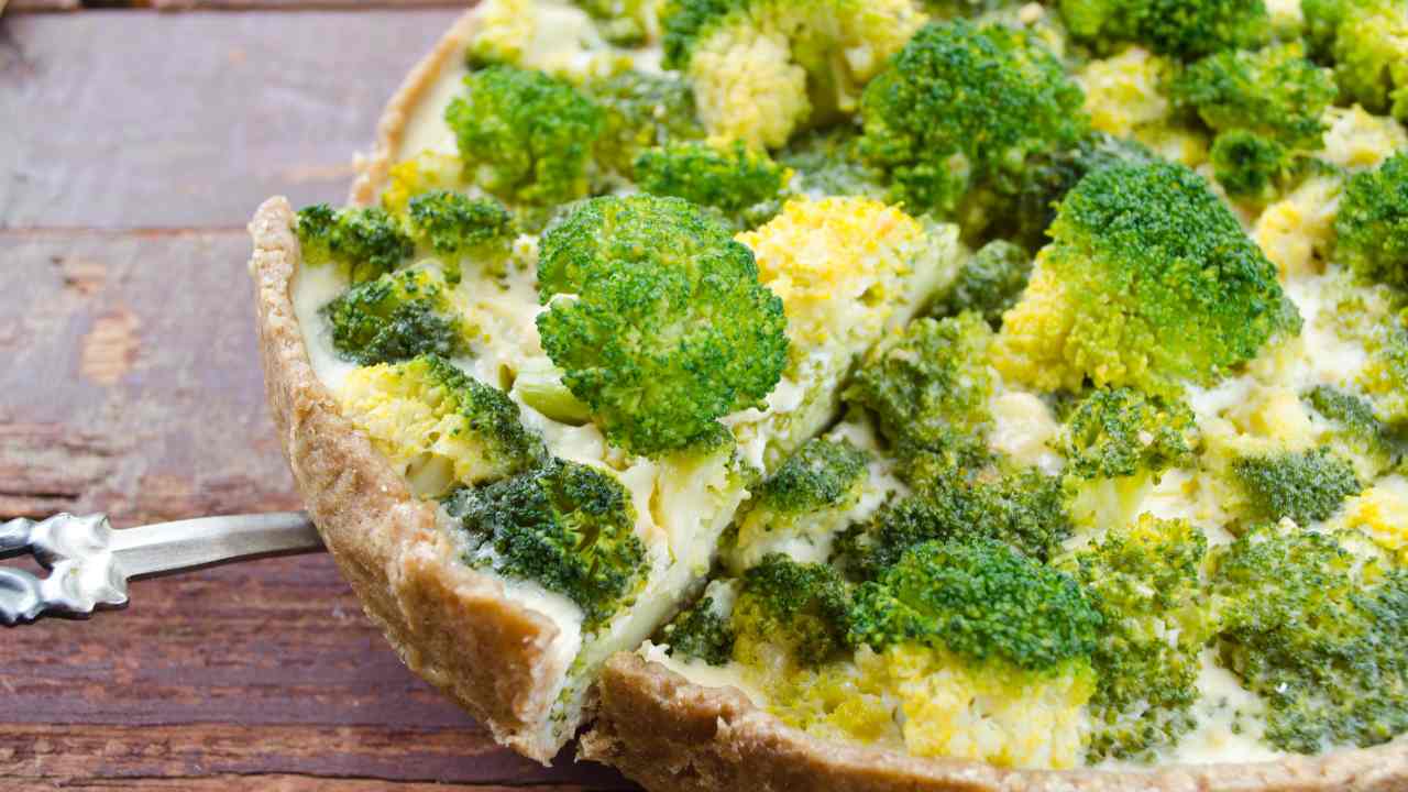 Crostata con broccoli, scopri l'ingrediente che la rende più gustosa