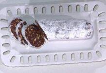 È sempre Mezzogiorno | Ricetta della chef Zia Cri | Salame di cioccolato