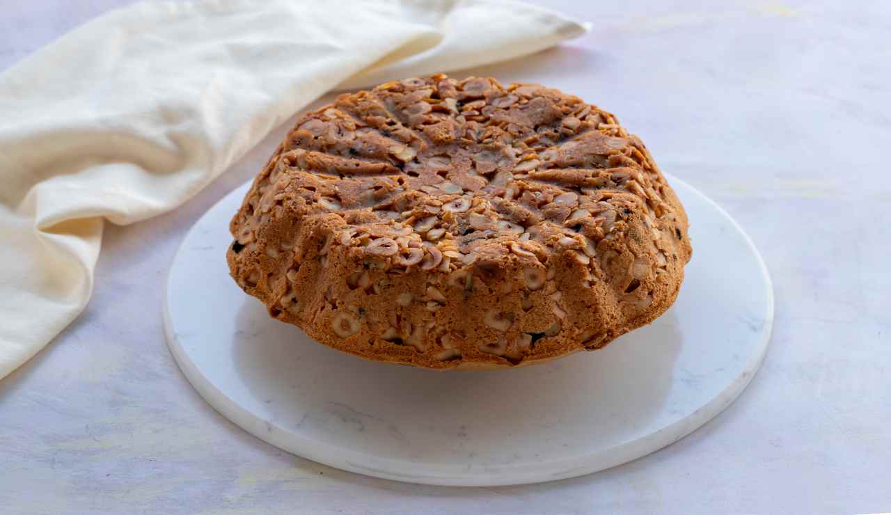 Mega muffin al cioccolato bianco e nocciole 2022/02/04 ricettasprint