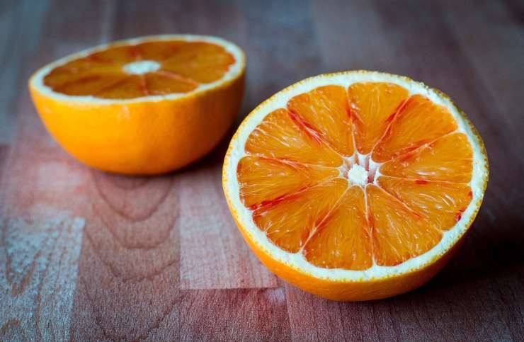 Torta alle arance con mandorle