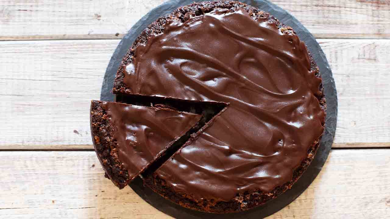 Torta al cioccolato senza cottura