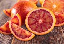 Con le arance rosse potete preparare un dolcetto fragrante e soffice per tutta la famiglia