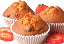 Con le fragole preparate questo delizioso dessert perfetto dopo cena